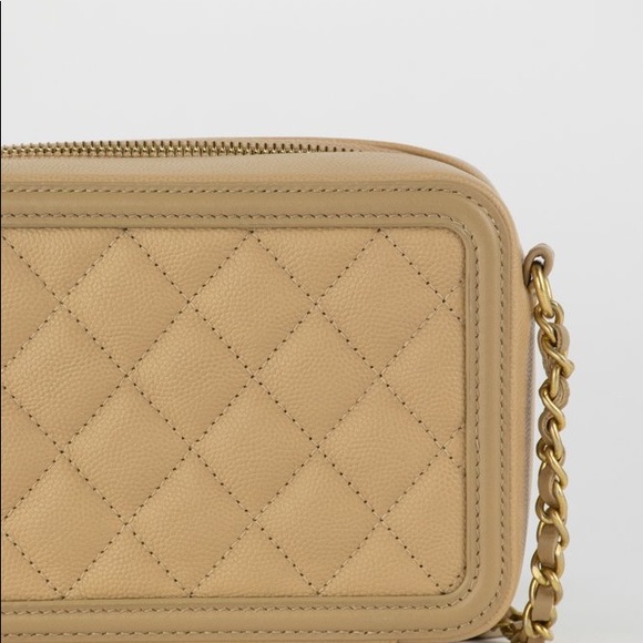 SOLD Chanel CC Filigree Mini Vanity - Picture 7 of 9